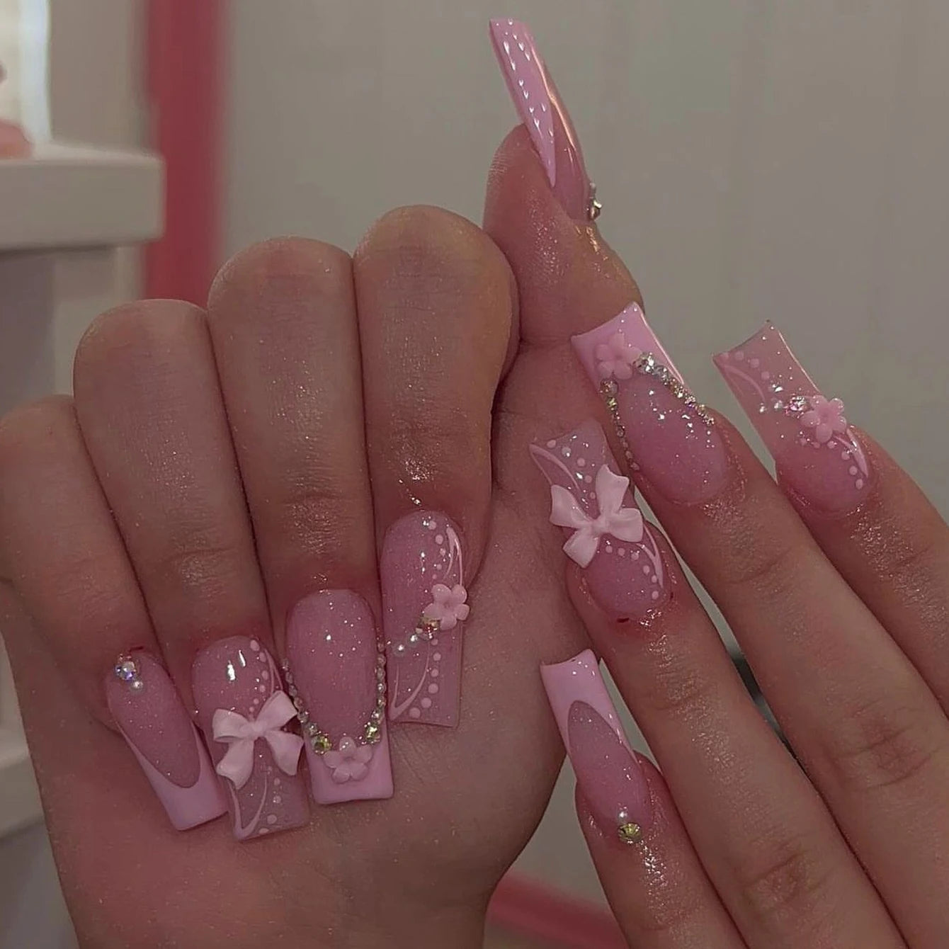 ARTAUG 24PCS Medium Press On Nails Stiletto Pink Bowknot Fingertip French Trim Cute Fake Nails Powder Full Cover Fake Nail Set